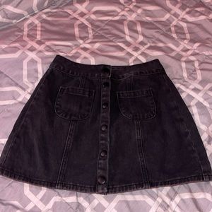Brandy Melville skirt in black